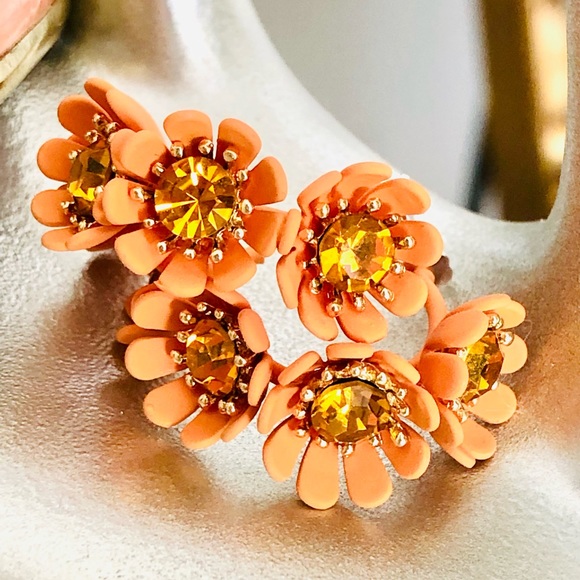 Vintage Mod Flower Earrings & Enamel Bracelet - Picture 13 of 15